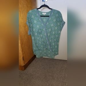 Max Studio short sleeve wrap front blouse size small